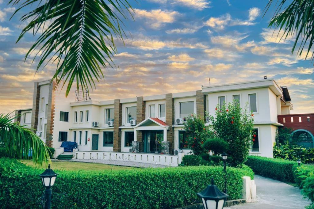 5 Senses Corbett Richness Luxuries Resort ! Destination Wedding & Corporate Events Rāmnagar Eksteriør bilde